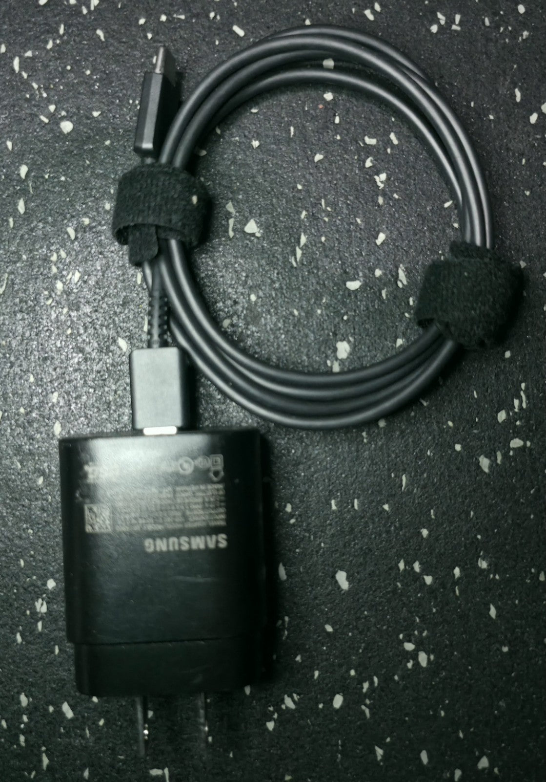 SAMSUNG 25W USB-C Super Fast Charging Wall Charger - Black