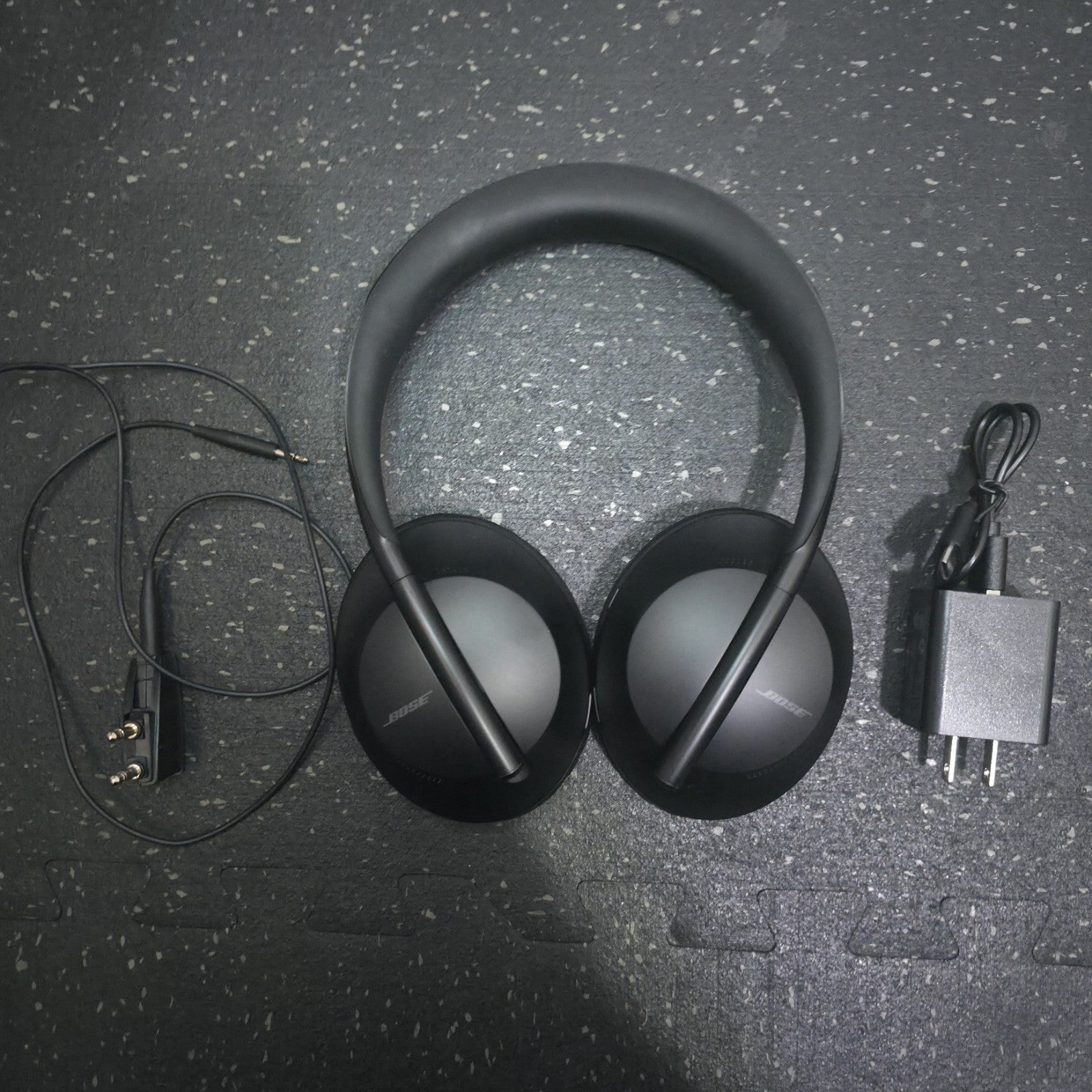 Bose NC 700 Over-Ear Noise Cancelling Wireless Bluetooth Headphones Black