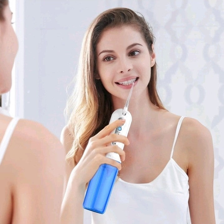 Rechargeable Oral Irrigator: Waterproof Teeth Flosser with Customizable Pressure