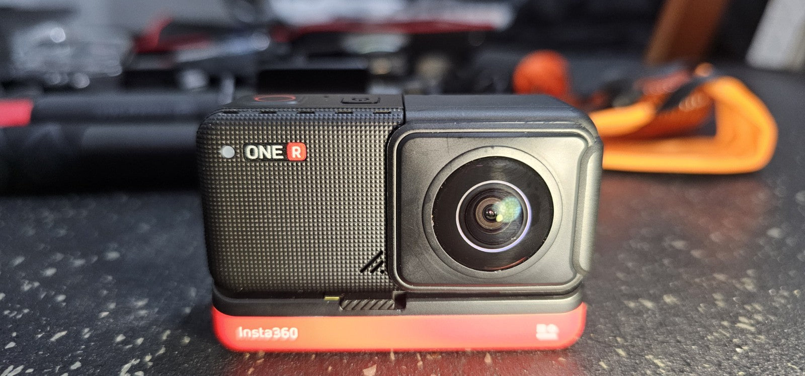 Insta360 ONE R Twin Edition – Waterproof 4K 60fps Action Camera & 5.7K 360 Camer