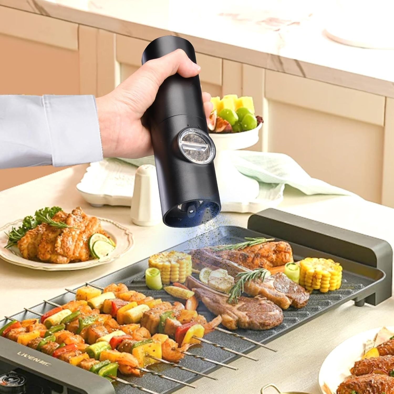 Electric Pepper and Salt Grinder, Spice Mill ，Battery Powered Adjustable 5 Level