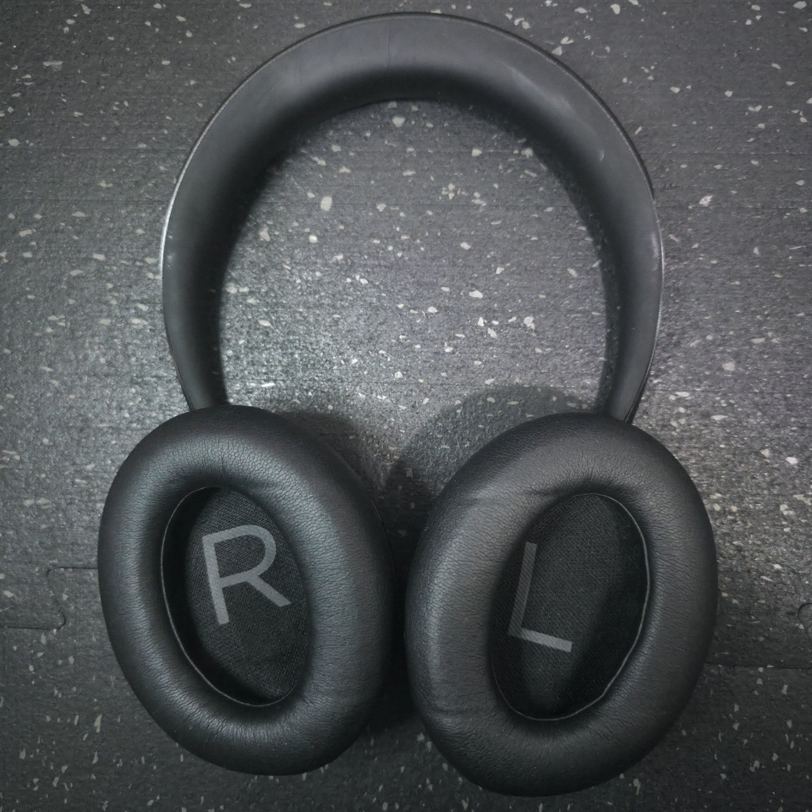 Bose NC 700 Over-Ear Noise Cancelling Wireless Bluetooth Headphones Black