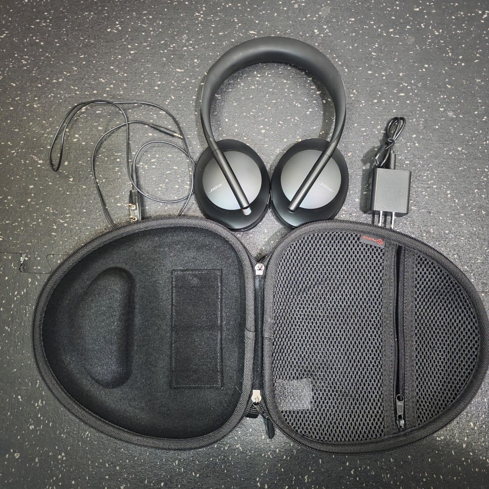 Bose NC 700 Over-Ear Noise Cancelling Wireless Bluetooth Headphones Black